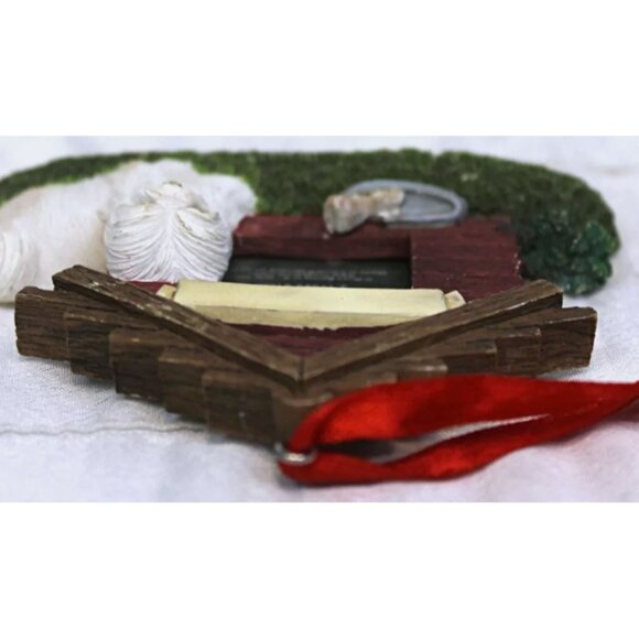 Russ Berrie U.S. Living Stone Framecology Photo Magnet Frame Ornament Dog House - Picture 6 of 8